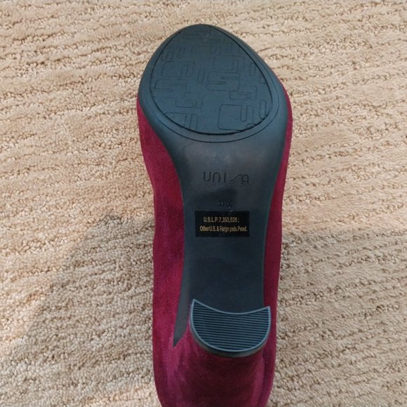 Raspberry suede booties - Picture 5 of 5